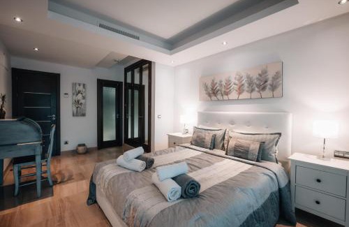 New Golden Mile Apartment | Luxury 2 bedrooms, Private Heated Pool - EHHouse