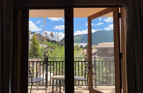 Vail Apartment | Luxury 2B Residence at The Sebastian - Vail's Best!