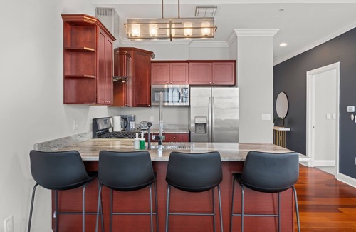 Olde Kensington Apartment | Luxury 2BD | Northern Libs | 2 Beds | Onsite gym