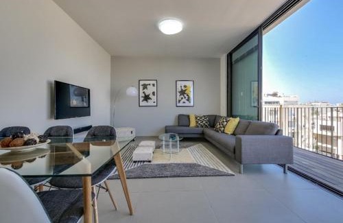Old North Apartment | Luxury 2Bedroom brand new apt Carlton Hotel