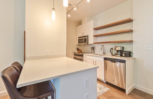 Cambridgeport Apartment | Luxury 2BR Apt Near Kendall Sq