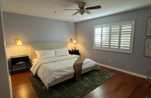 Camelback East Apartment | Luxury 2BR in Biltmore - Gated with Garage