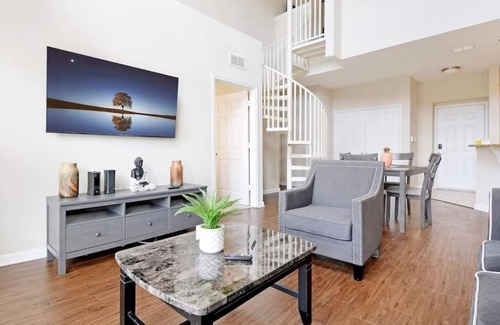 Port Tampa City Apartment | Luxury 3/2 Loft with Pool - Extended Stay Welcomed