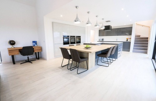 Broadford House | Luxury 3 bed/4 bath home in Broadford, Isle of Skye