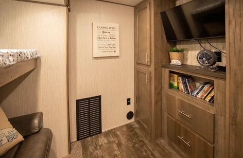 Nipomo House | Luxury 3-Bedroom 42' Home on Wheels with Bunk Room & Loft