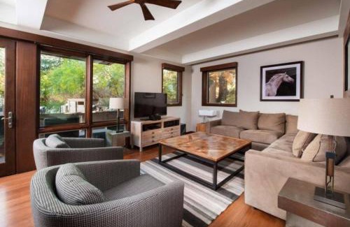 Aspen Hotel | Luxury 3 Bedroom Downtown Aspen Vacation Rental With Amenities Including Heated Pool, Hot Tubs, Game Room And Spa