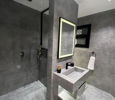 Agouza Apartment | Luxury 3 Bedrooms Aparthotel Prime and Upscale Location - G