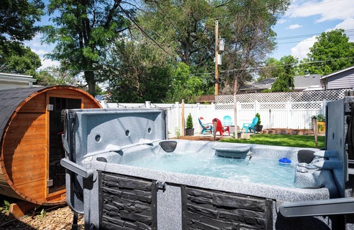 Virginia Village House | Luxury 3b/3b- Hot tub, Sauna, Personal Gym