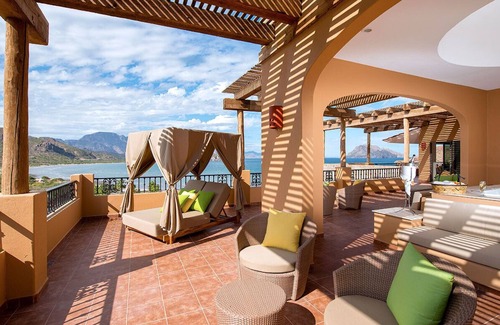 Loreto Apartment | Luxury 3BR Penthouse in Loreto with Breathtaking Golf & Ocean Views