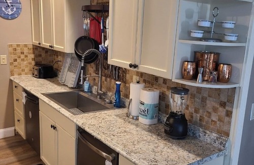 Crystal Beach House | Luxury 4/3 Gulf Front Home with Pool and Spa!