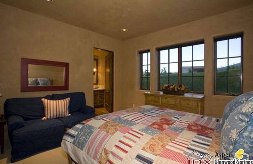Snowmass Village House | Luxury 4 bedroom home in Snowmass Village with WiFi