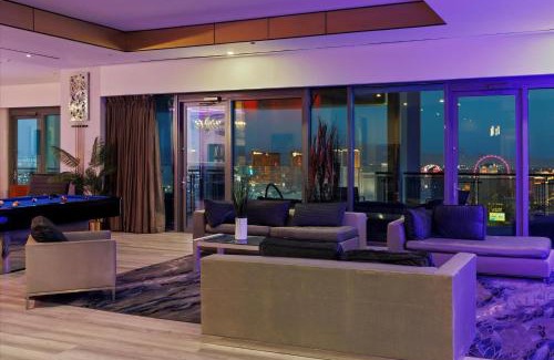 Las Vegas Apartment | Luxury 4000 sqft Penthouse at Palms Place 56 Floor