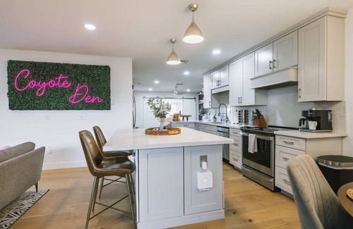 Village Grove Apartment | Luxury 5 Bedroom - Old Town Scottsdale Heated Pool