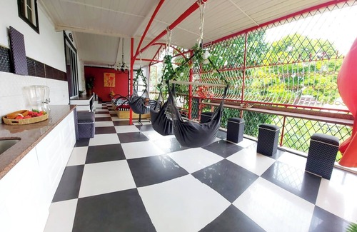Eastwood Park House | Luxury 5BR In Central Halfway Tree @Kingston Manor