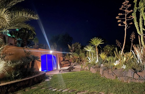 Bab Doukkala Villa | Luxury 6-Bedroom Villa in Marrakech –2 Pools, Private Hammam & Panoramic Rooftop