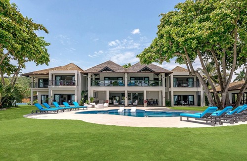 Mammee Bay Villa | Luxury 8 Bed Beach Villa in Ocho Rios