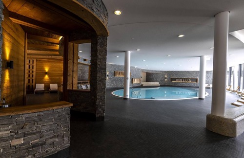 Valbella Ski Chalet | Luxury 8-person chalet in the holiday park Landal Alpine Lodge Lenzerheide