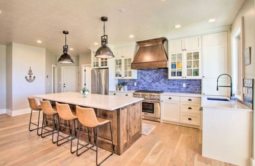 Fish Haven House | Luxury Amenities, Game Room, Pool & Hot Tub Access!