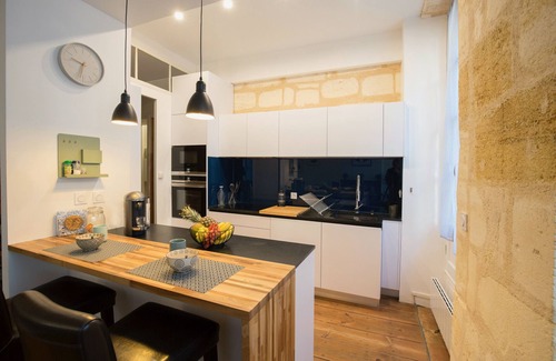 Hotel de Ville - Quinconces Apartment | Luxury and comfort in the historic center of Bordeaux