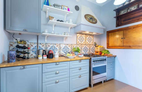 Mologno Apartment | Luxury Apartment "Angelio"