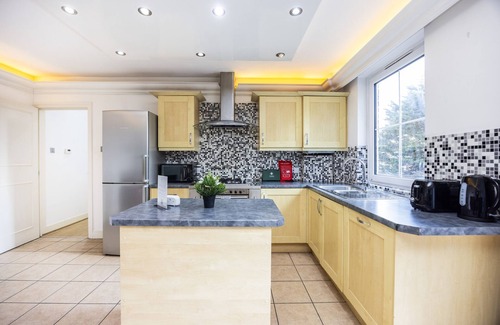 Poplar Apartment | Luxury Apartment in Canary Wharf