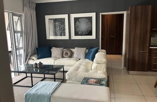 Sandown Apartment | Luxury Apartment in Sandown