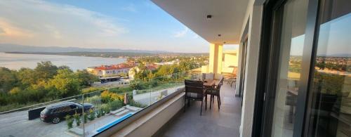 Zidarici Apartment | Luxury Apartment Stone Flower with private pool