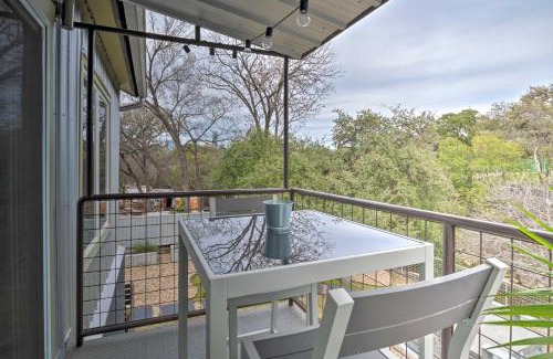Bouldin Apartment | Luxury Apartment Walk to Bus and 1 Mi to Downtown!