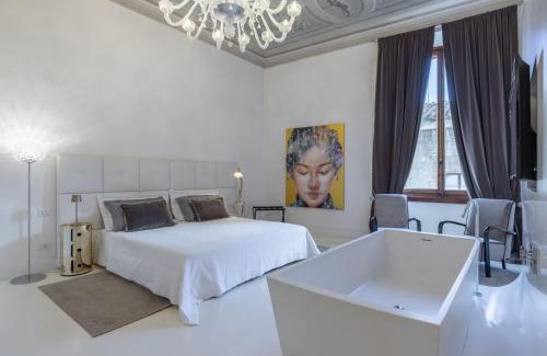 Santa Croce Apartment | Luxury Apartment with big terrace in Florence