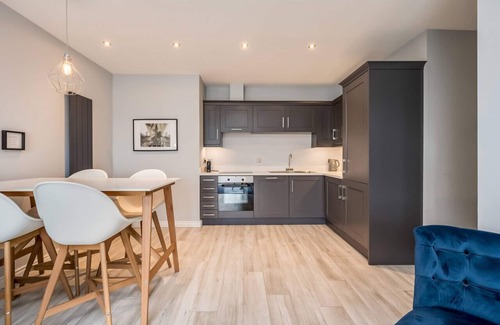 Cathedral Quarter Apartment | Luxury Apartment with Cathedral Views