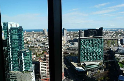 Southbank Apartment | Luxury Apt in Southbank