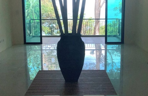 Rawai Villa | Luxury Beach front Villa in Rawai Absolute calm