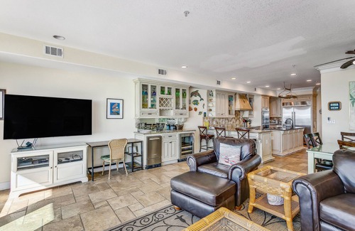 White Sands First House | Luxury beachfront 4 bedroom/3 bathroom townhouse