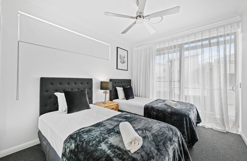 Mudjimba Apartment | Luxury Beachfront Holiday Accommodation - Live your best life!!