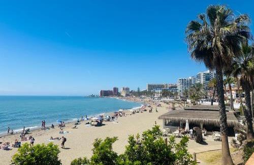 Torrequebrada Apartment | Luxury beachfront apartment in Benalmadena Costa
