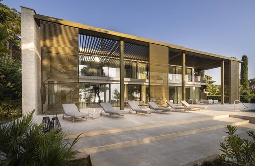 Porec Villa | Luxury Beachfront Villa Porec Golden Pride with heated pool