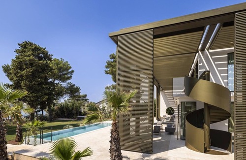 Porec Villa | Luxury Beachfront Villa Porec Golden Pride with heated pool