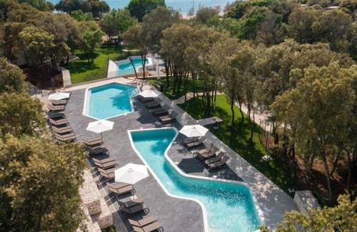 Bale House | Luxury Beachside Villa Porto Bus by Interhome