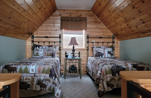 Aroostook Cabin | Luxury Cabin #1