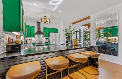 Munds Park Cabin | Luxury Cabin with Hot Tub, Bunk Room and amazing Outdoor Space!