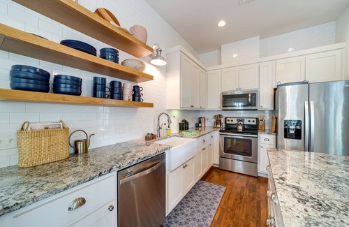 Eufaula House | Luxury Carlton Landing Retreat w/ Community Pool