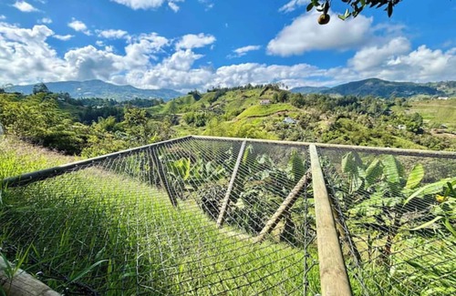 Guatape Cottage | Luxury "Casa Hollywood" in Guatape!