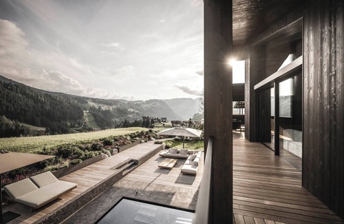 Selva di Val Gardena Ski Chalet | Luxury Chalet Alpurio, private chalet with Wellbeing Manager