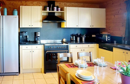 Villarembert Ski Chalet | Luxury Chalet 4* · All comfort · Jacuzzi & Sauna · 5 Bedrooms