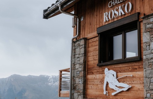 La Toussuire Ski Chalet | Luxury Chalet for 14 with Sauna and Pets Allowed