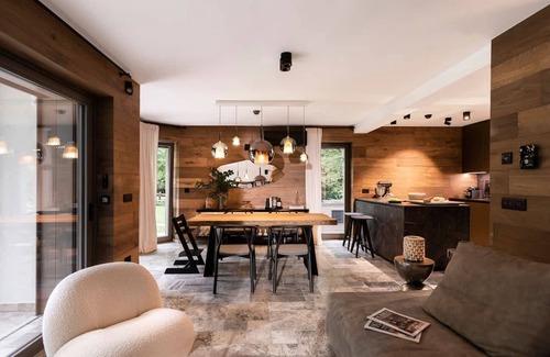 Ukanc House | Luxury Chalet With Jacuzzi at Lake Bohinj