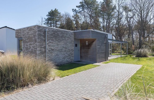 De Koog House | Luxury chalet with two bathrooms, 2 km from the sea on Texel
