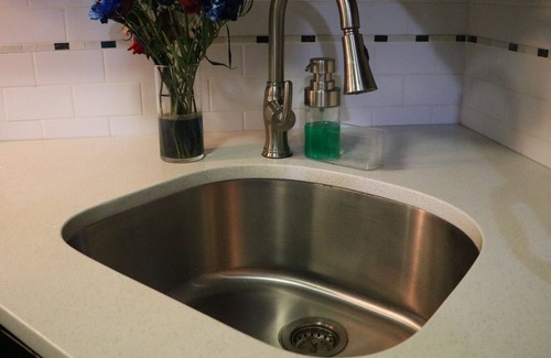 East Norwich House | Luxury Condo Apt. for 4: Persons: w/ Pvt. Entrance