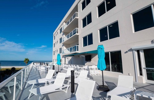 Clearwater Beach Condo | Luxury Condo Hotel Suite on the Beach
