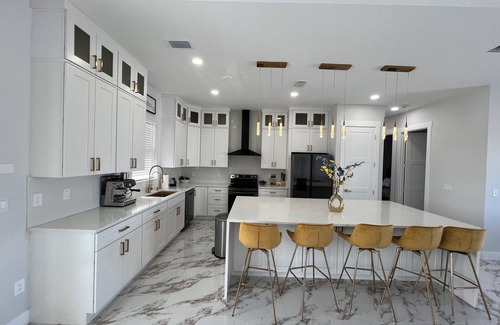 South Gulf Cove House | Luxury Corner